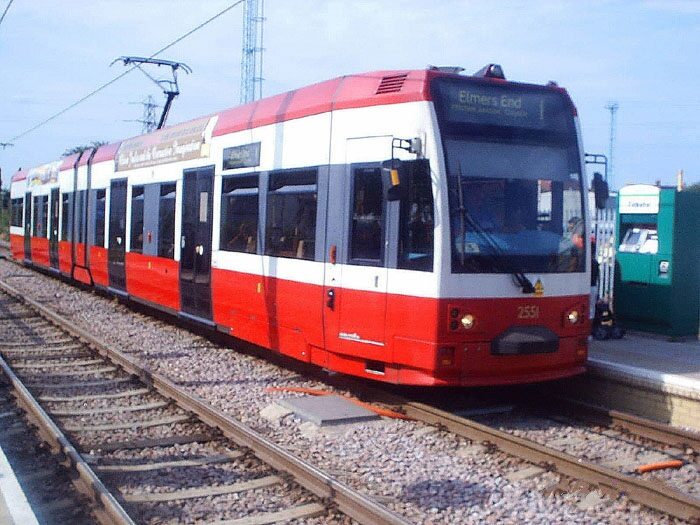 A Croydon Tramlink tram